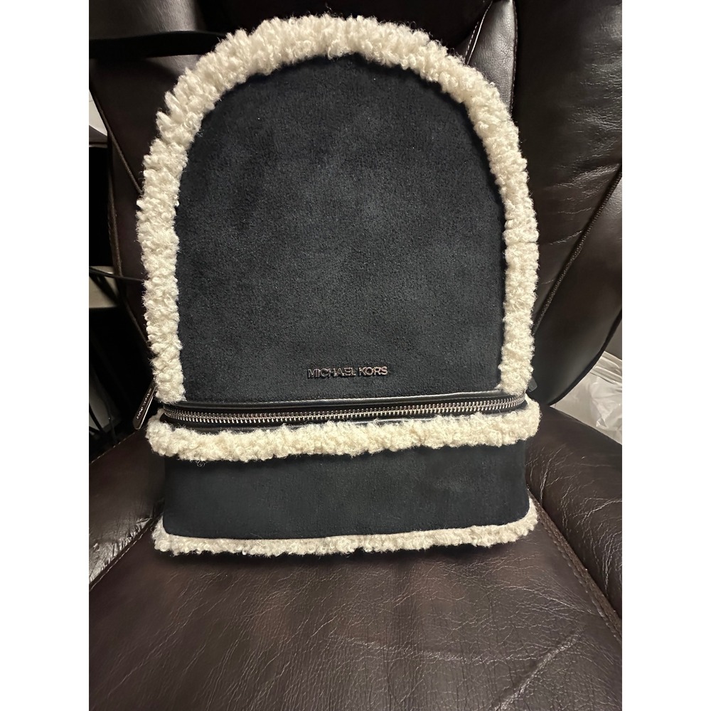 Michael Kors Rhea Black Shearling Trim MD Zip Leather Backpack‎ Bag - Picture 4 of 10